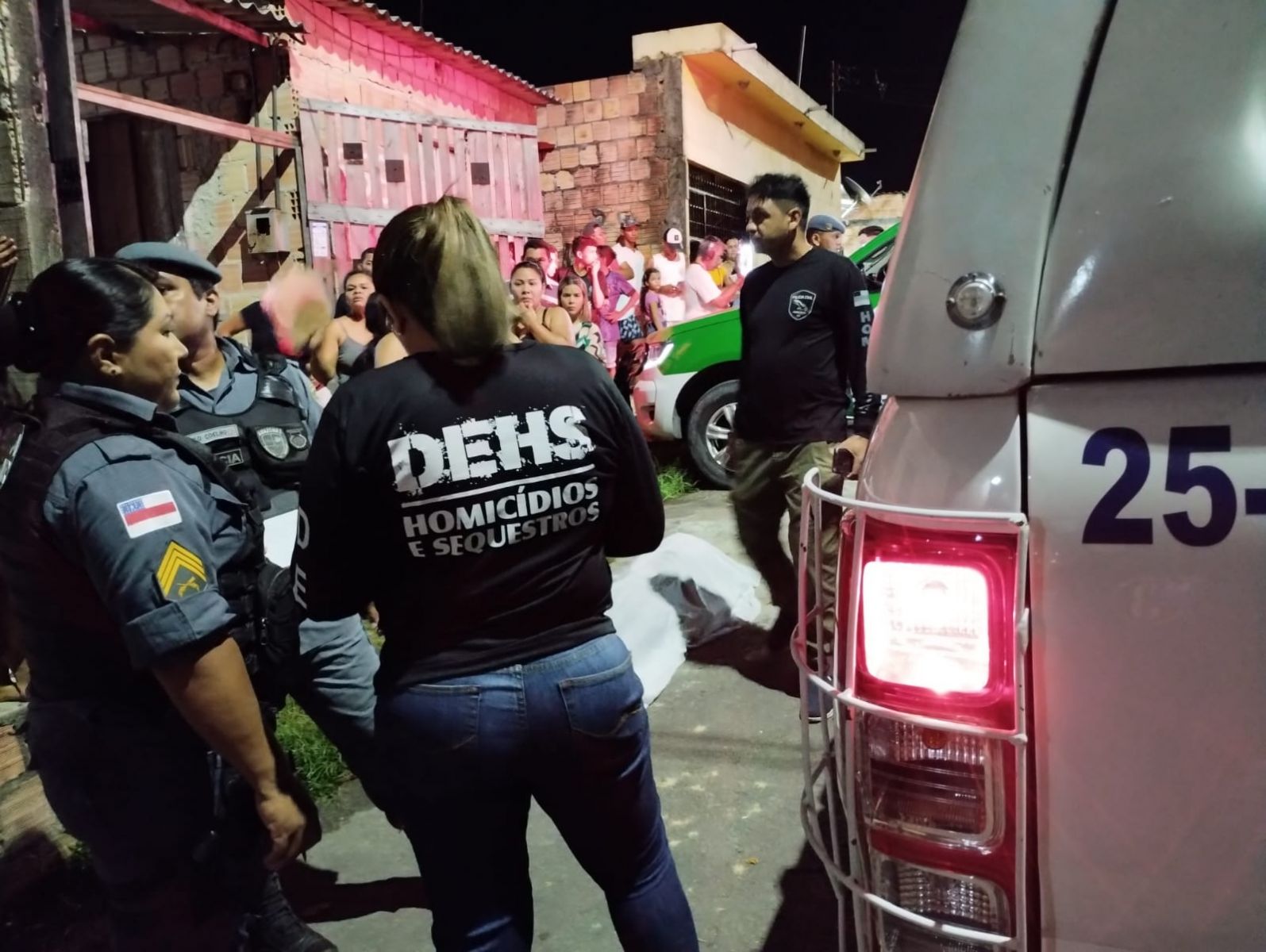 Noite sangrenta registra duplo homicídio em Manaus Sinal Livre